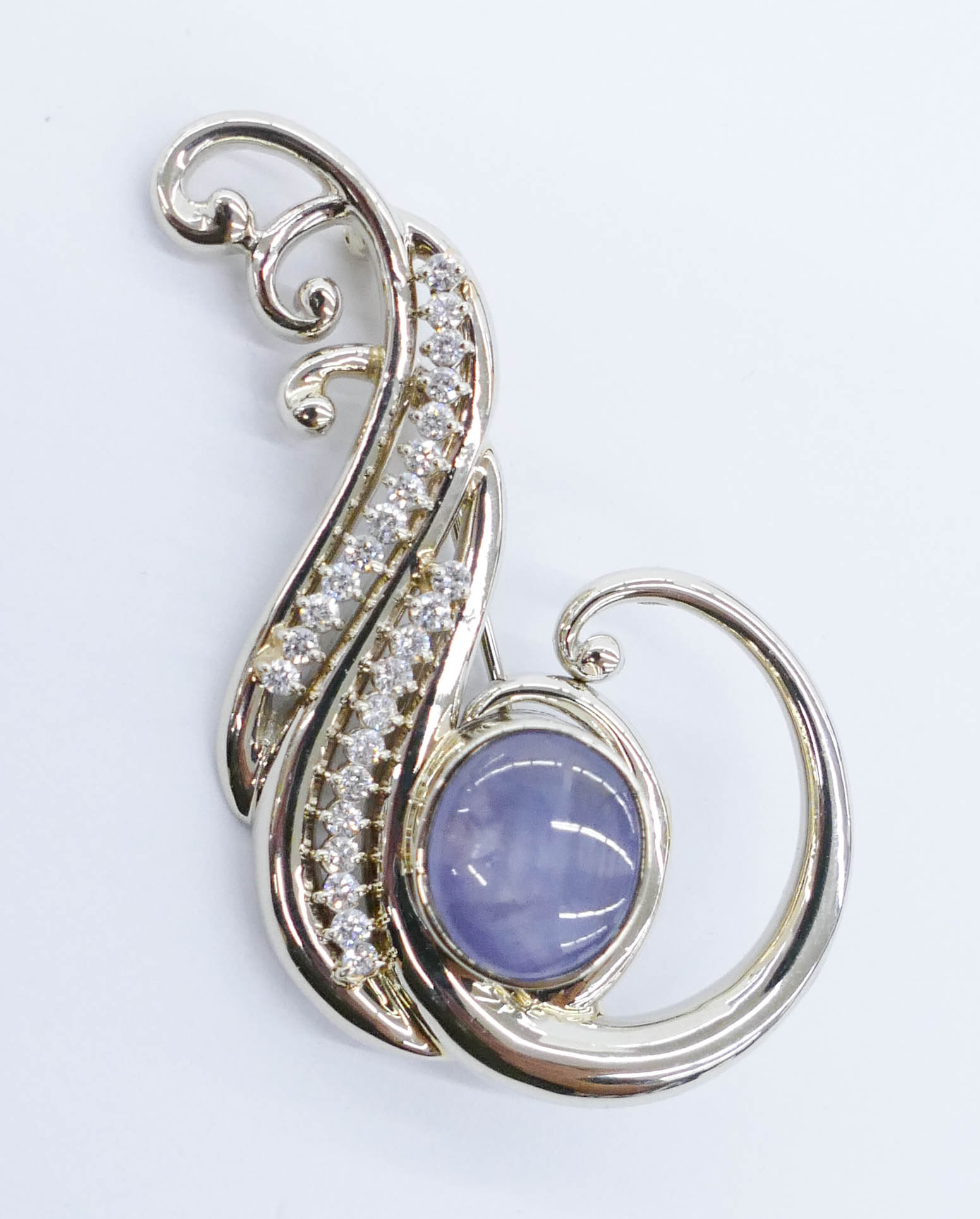 Appraisal: Lady's k Star Sapphire Diamond Brooch '' It is set