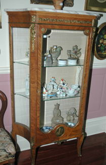 Appraisal: A GOOD LOUIS XVI STYLE GILT METAL KINGWOOD VITRINE The