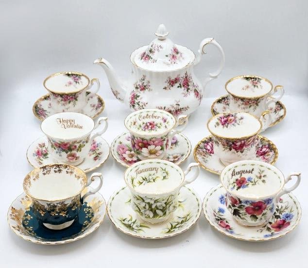 Appraisal: Royal Albert Teapot with Lid and different tea cups with