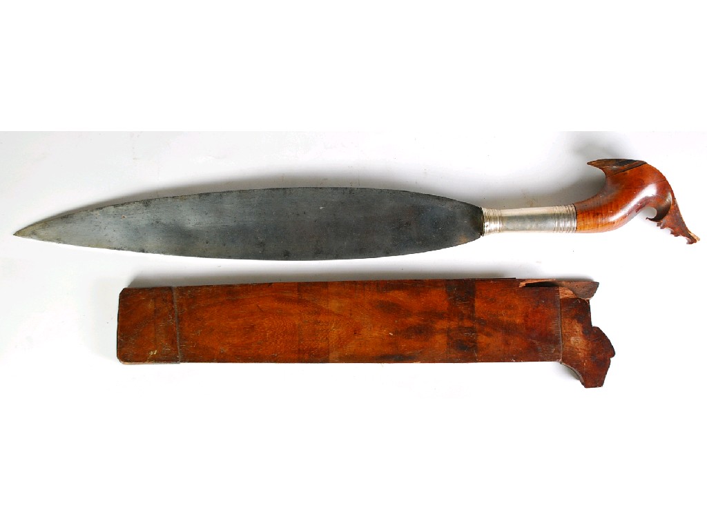 Appraisal: NINETEENTH CENTURY PHILLIPINO 'BARONG' with leaf shaped single edge blade