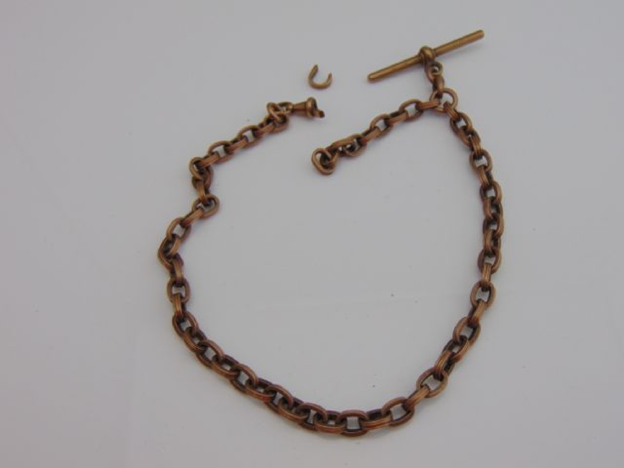 Appraisal: A ct rose gold watch chain composed of ribbed curb-links