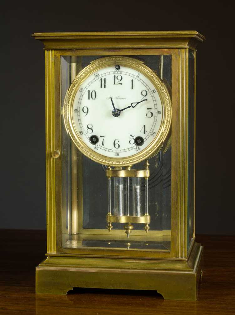 Appraisal: AN AMERICAN CRYSTAL REGULATOR MANTEL CLOCK Seth Thomas Clock Co