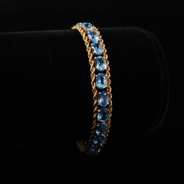 Appraisal: Yellow Gold K Oval Blue Topaz Vintage Estate Rope Chain