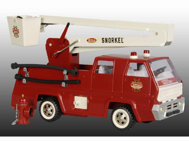 Appraisal: Pressed Steel Tonka Snorkel Fire Pumper Truck Description Includes original