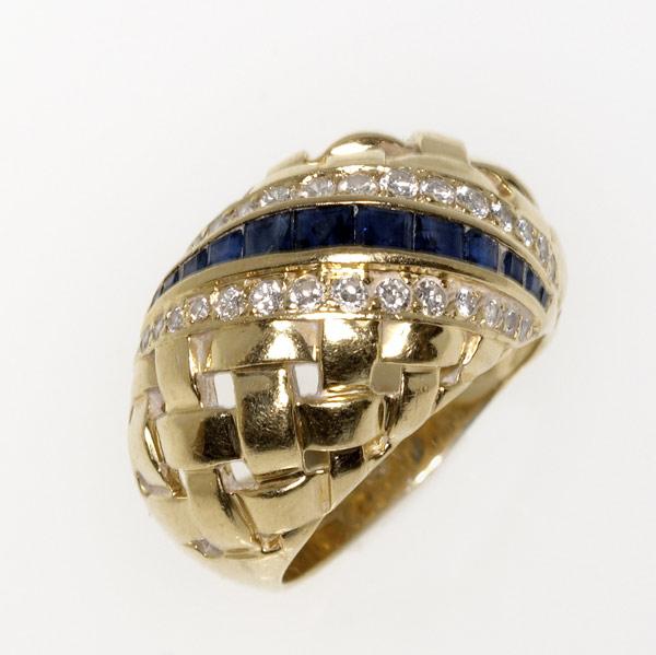 Appraisal: TIFFANY CO Diamond and sapphire Trellis ring k yg sapphire