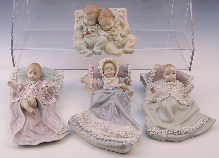 Appraisal: LLADRO INFANT BABIES To include Little Dreamers retired in ''