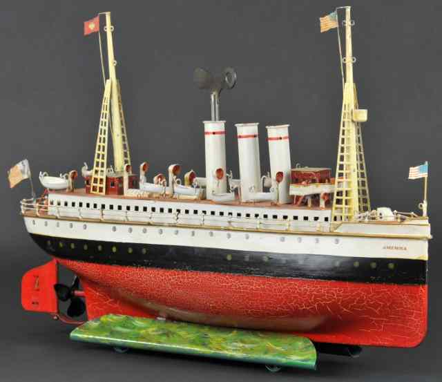 Appraisal: MARKLIN ''AMERICA'' OCEAN LINER Germany c - clockwork powered classic