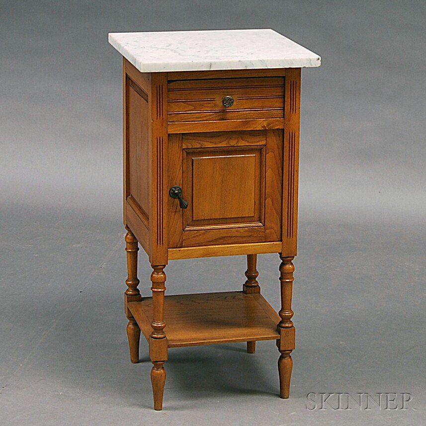 Appraisal: Marble-top Oak One-drawer Washstand th th century the overhanging square