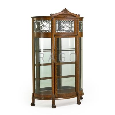 Appraisal: GOLDEN OAK CHINA CABINET Condition Report