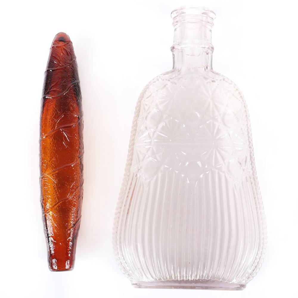 Appraisal: TWO EARLY AMERICAN PRESSED GLASS BOTTLES AMBER CIGAR WHISKY FLASK