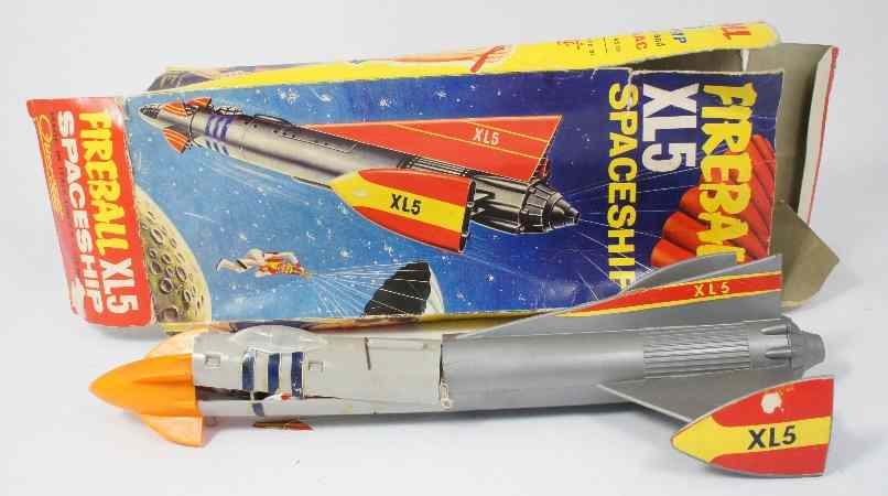 Appraisal: Quercetti Fireball XL Spaceship based on Steve Zodiac Supermarionation in