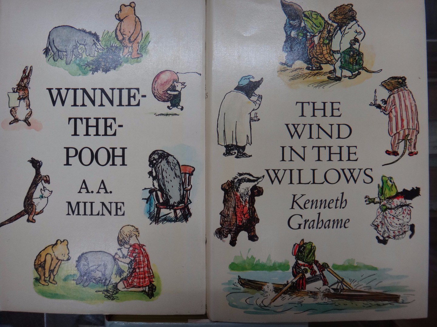 Appraisal: MILNE A A Winnie-the-Pooh First Edition thus coloured illus e