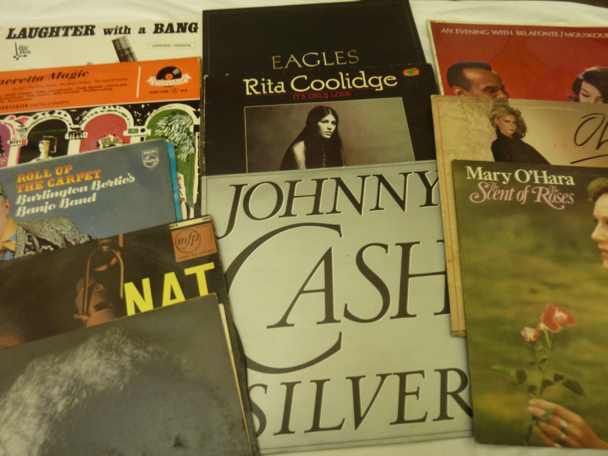 Appraisal: A collection of approximately vinyl albums including all genres of