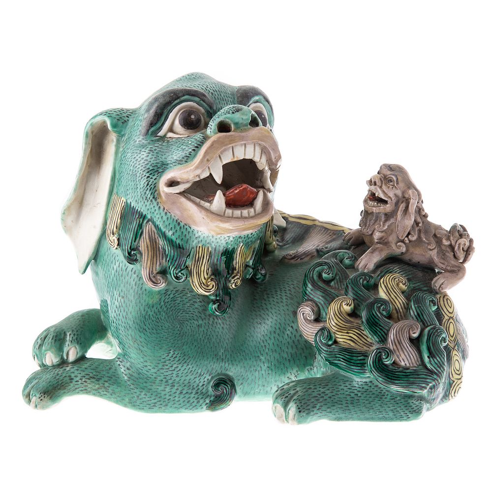 Appraisal: Chinese Famille Verte Foo Dog Recumbent foo dog with playful