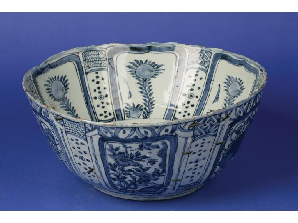 Appraisal: A CHINESE KRAAK BOWL decorated in underglaze blue with panels