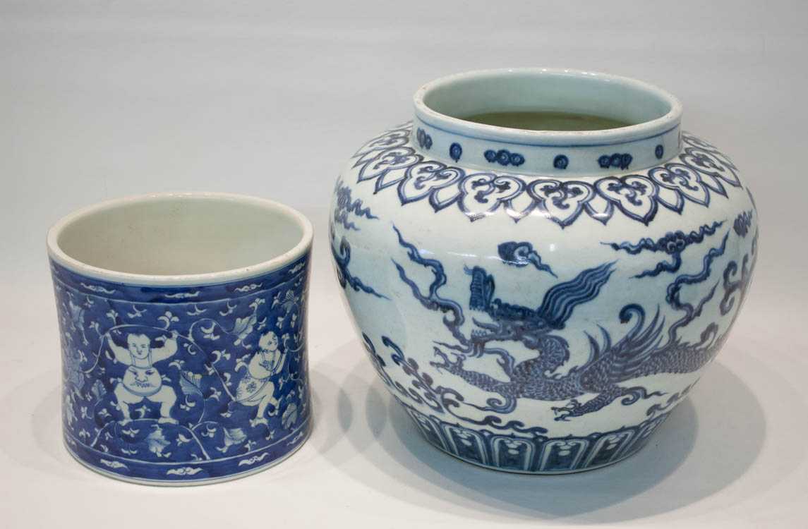 Appraisal: TWO CHINESE BLUE AND WHITE VESSELS a vase of jar