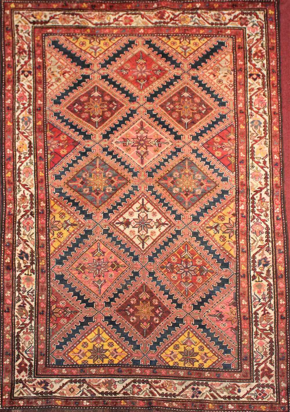 Appraisal: PERSIAN GASHGHAI RUG approx ' '' x ' '' retail