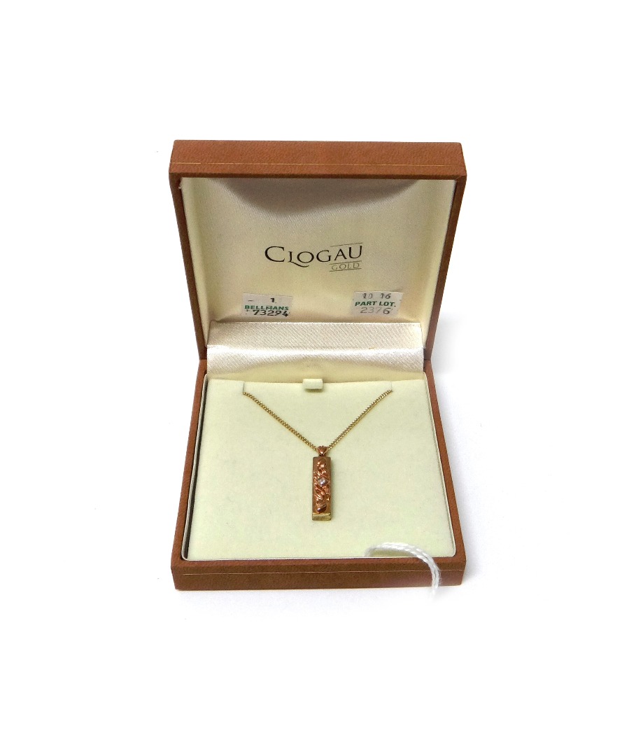 Appraisal: A Welsh Clogau ct gold and diamond set limited edition