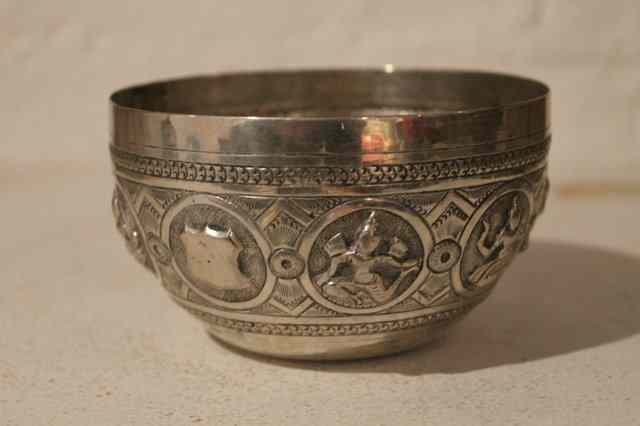 Appraisal: AN INDIAN SILVER METAL CIRCULAR BOWL the border decorated with