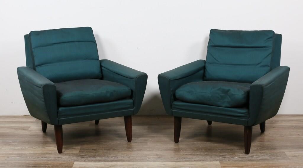 Appraisal: PAIR OF GEORG THAMS DANISH MODERN LOUNGE CHAIRSPair of Danish