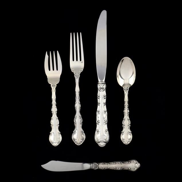 Appraisal: GORHAM STRASBOURG STERLING SILVER FLATWARE SERVICE pieces including knives in