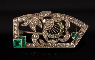 Appraisal: A green and white paste set brooch of Art Deco