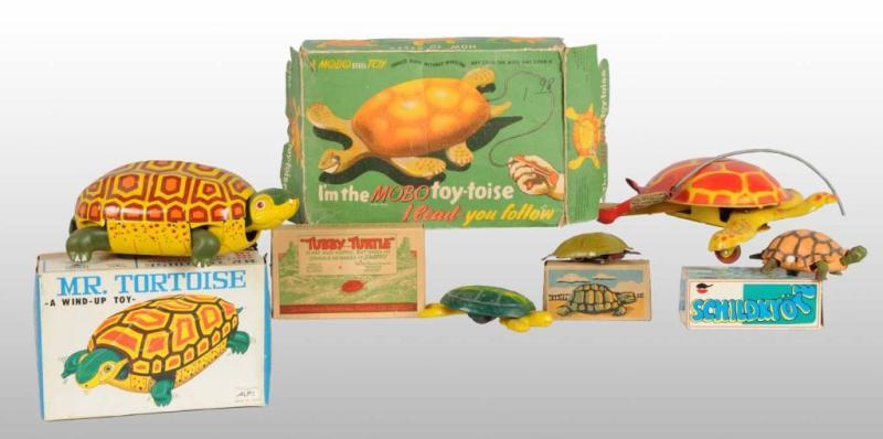 Appraisal: Lot of Tin Plastic Turtle Toys Description English Japanese French