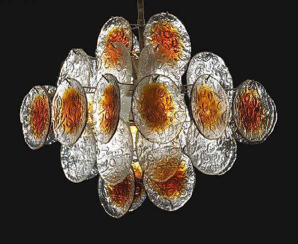 Appraisal: A Vistosi glass chandelier The five tiered wire frame mounted