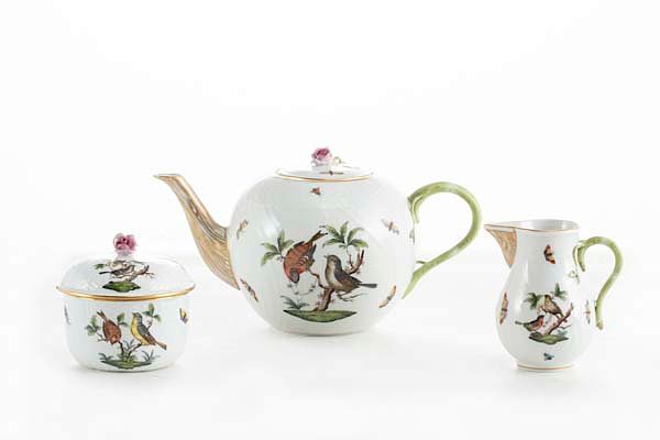 Appraisal: A Herend Rothschild Bird part tea service A Herend porcelain