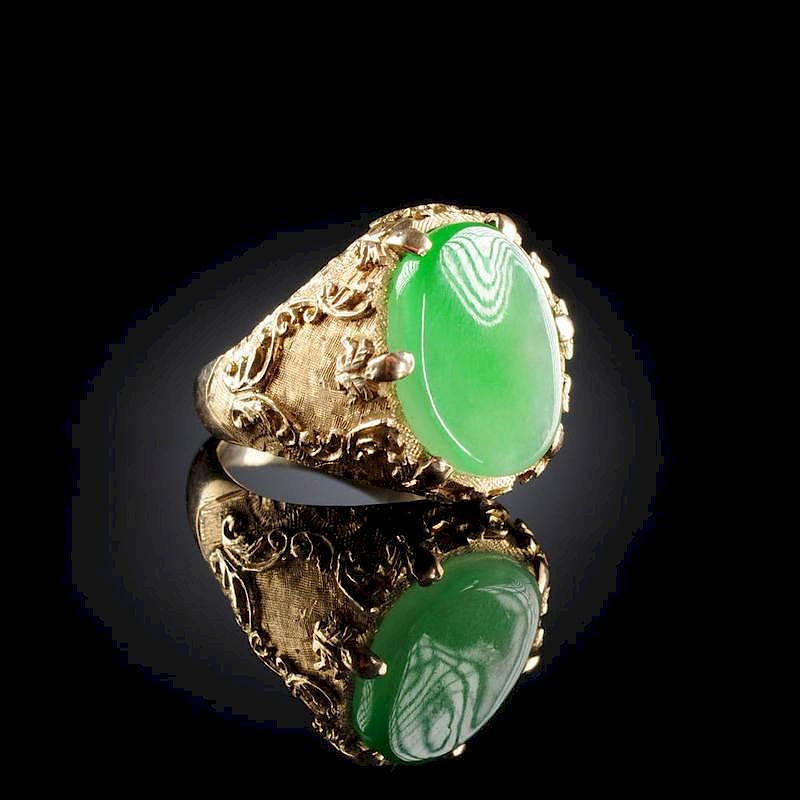 Appraisal: A K YELLOW GOLD AND CHINESE A JADEITE JADE LADY'S