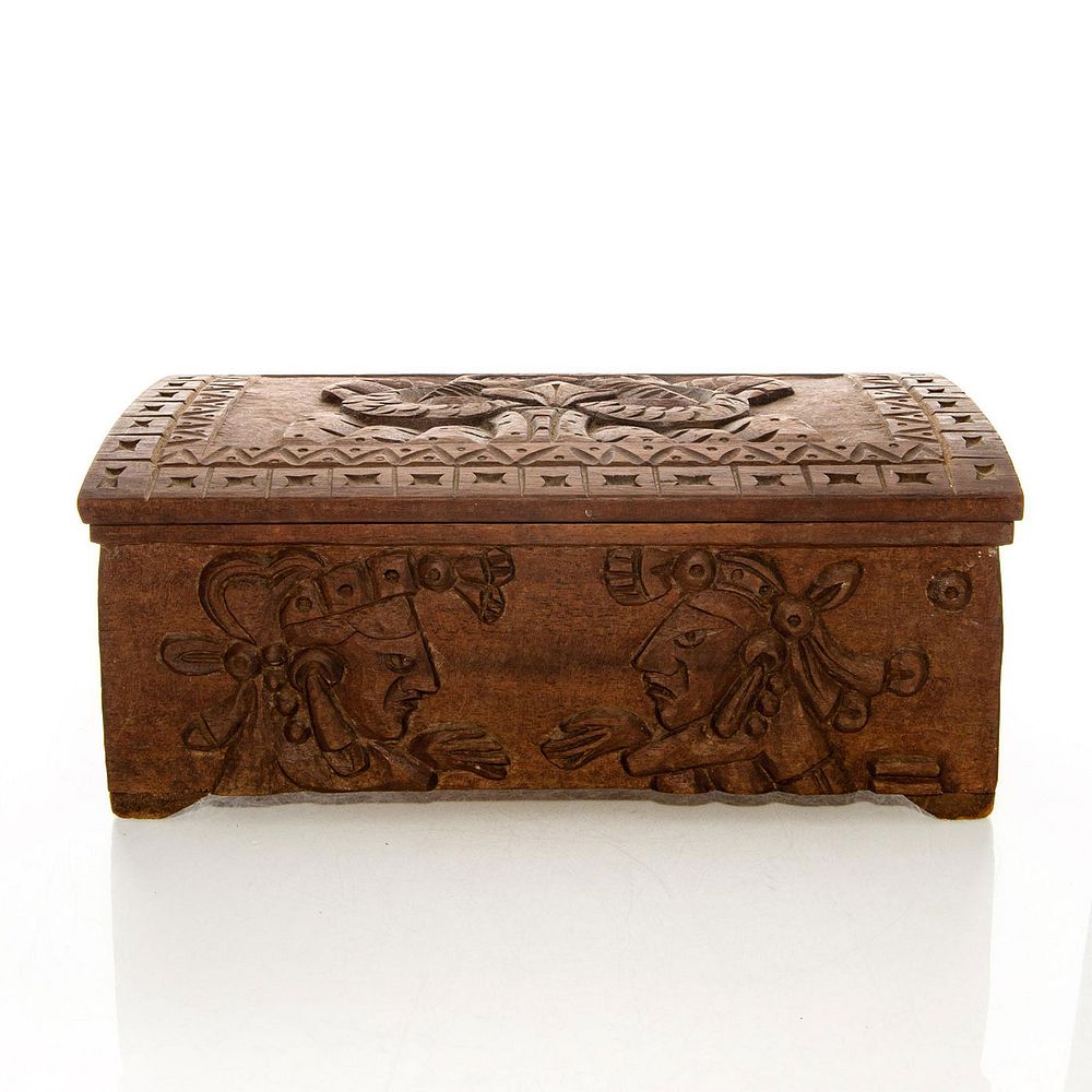 Appraisal: CENTRAL OR SOUTH AMERICAN CARVED WOOD BOX Hand carved w