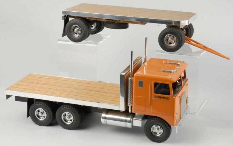 Appraisal: Smith-Miller Kenworth Flatbed Semi Truck Description A two piece Fred