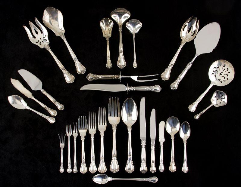 Appraisal: Gorham Chantilly Sterling Silver Service pieces including knives knives plus