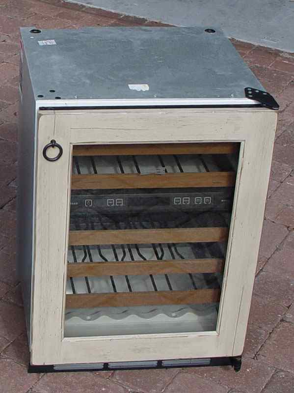 Appraisal: SUB ZERO WINE REFRIGERATOR RIGHT SWING DOOR Model with racks