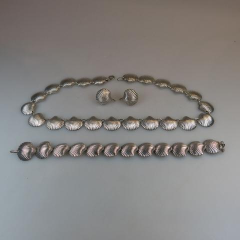 Appraisal: Birks Sterling Silver Four Piece Jewellery Suite comprising a necklace