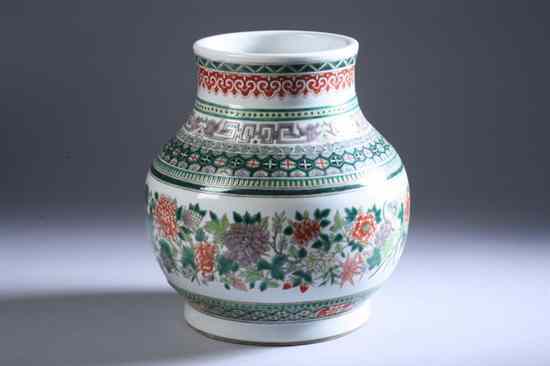 Appraisal: CHINESE FAMILLE VERTE PORCELAIN VASE th century Floral decoration -