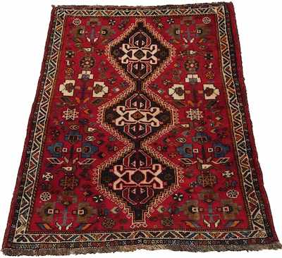 Appraisal: A Persian Shiraz Area Rug Apprx '- x '- Low