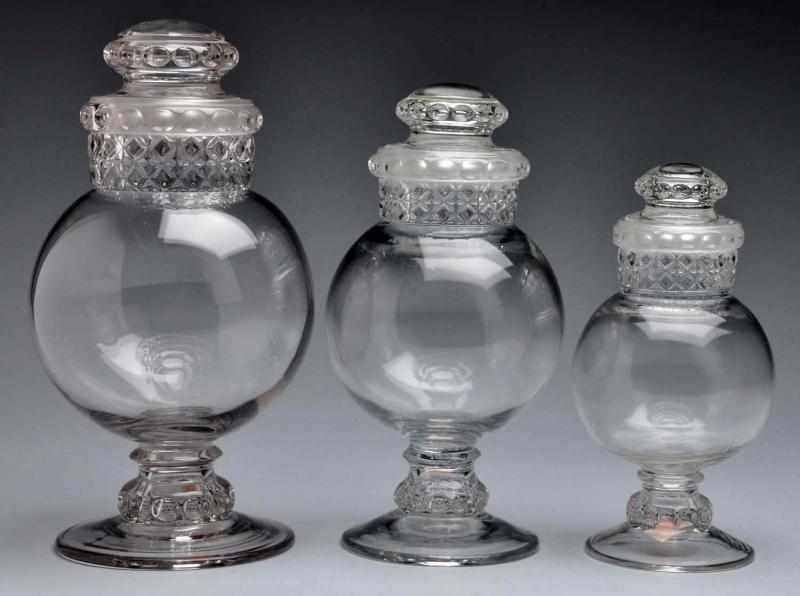 Appraisal: Lot of Dakota Globe Apothecary Candy Jars Description Circa to