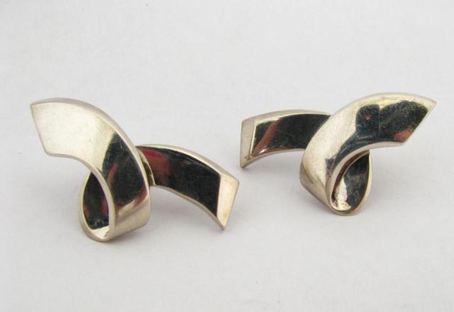 Appraisal: Pair of Tiffany Paloma Picasso sterling silver ribbon design earrings