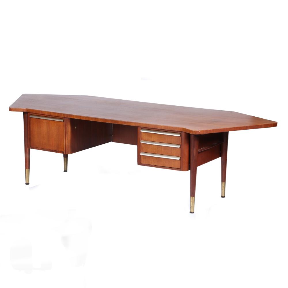 Appraisal: RETRO STOW AND DAVIS MID CENTURY POLYGON WALNUT EXECUTIVE DESK