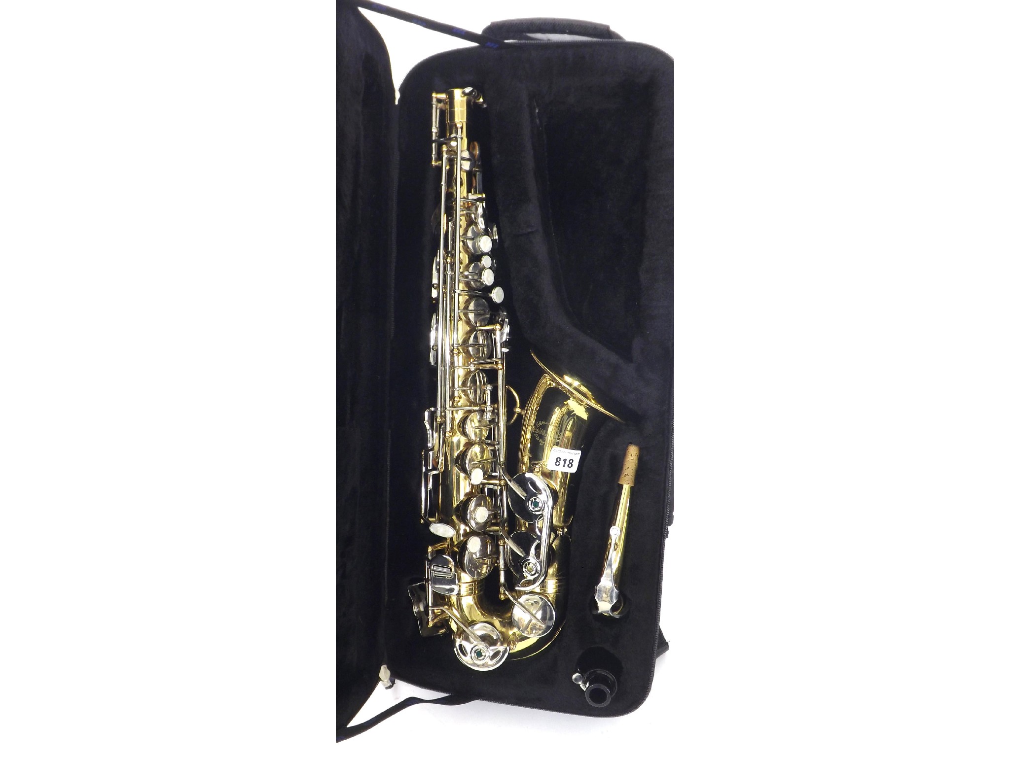 Appraisal: Earlham gold lacquered alto saxophone ser no C case