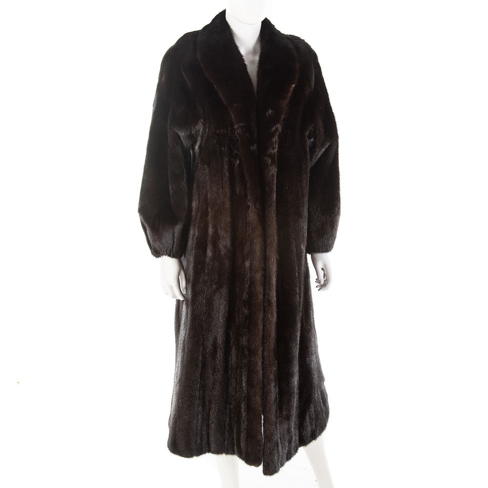 Appraisal: An Aumann Furs Brown Mink Full Length Coat Condition Measurements