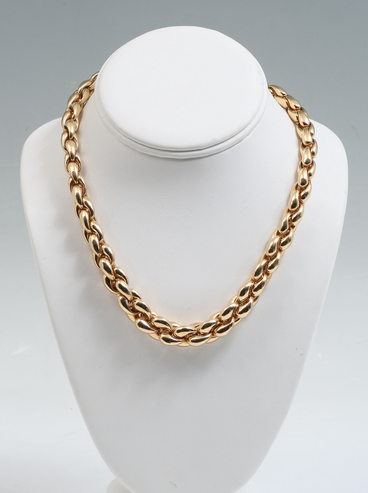 Appraisal: K ROUND LINK NECKLACE GRAMS This necklace is great for