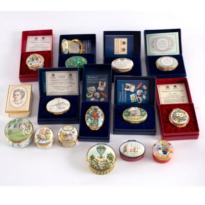 Appraisal: Sixteen Halcyon Days enamel boxes including limited edition examples some