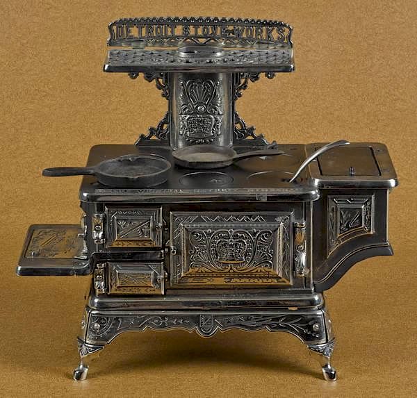 Appraisal: Detroit Stove Works cast iron and nickel Jewel R Detroit