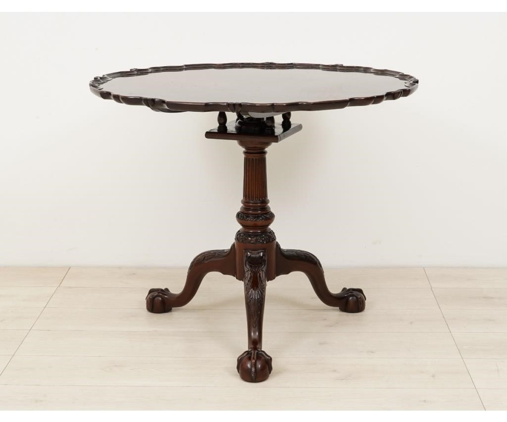 Appraisal: Fine Kindel Winterthur Chippendale style mahogany piecrust tea table with