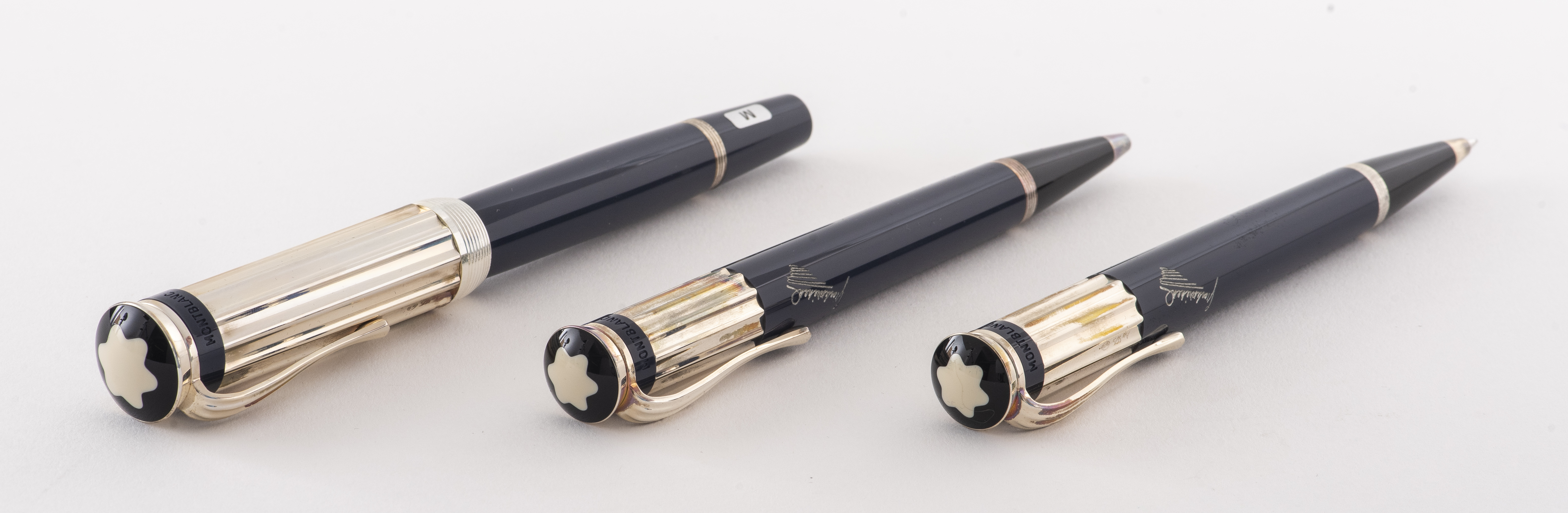 Appraisal: MONTBLANC 'CHARLES DICKENS' PEN SET Montblanc Meisterstuck 'Charles Dickens' Limited