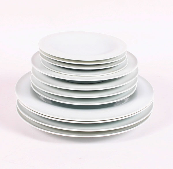 Appraisal: Russel Wright Theme Formal Yamato Set consisting of Dinner Plates