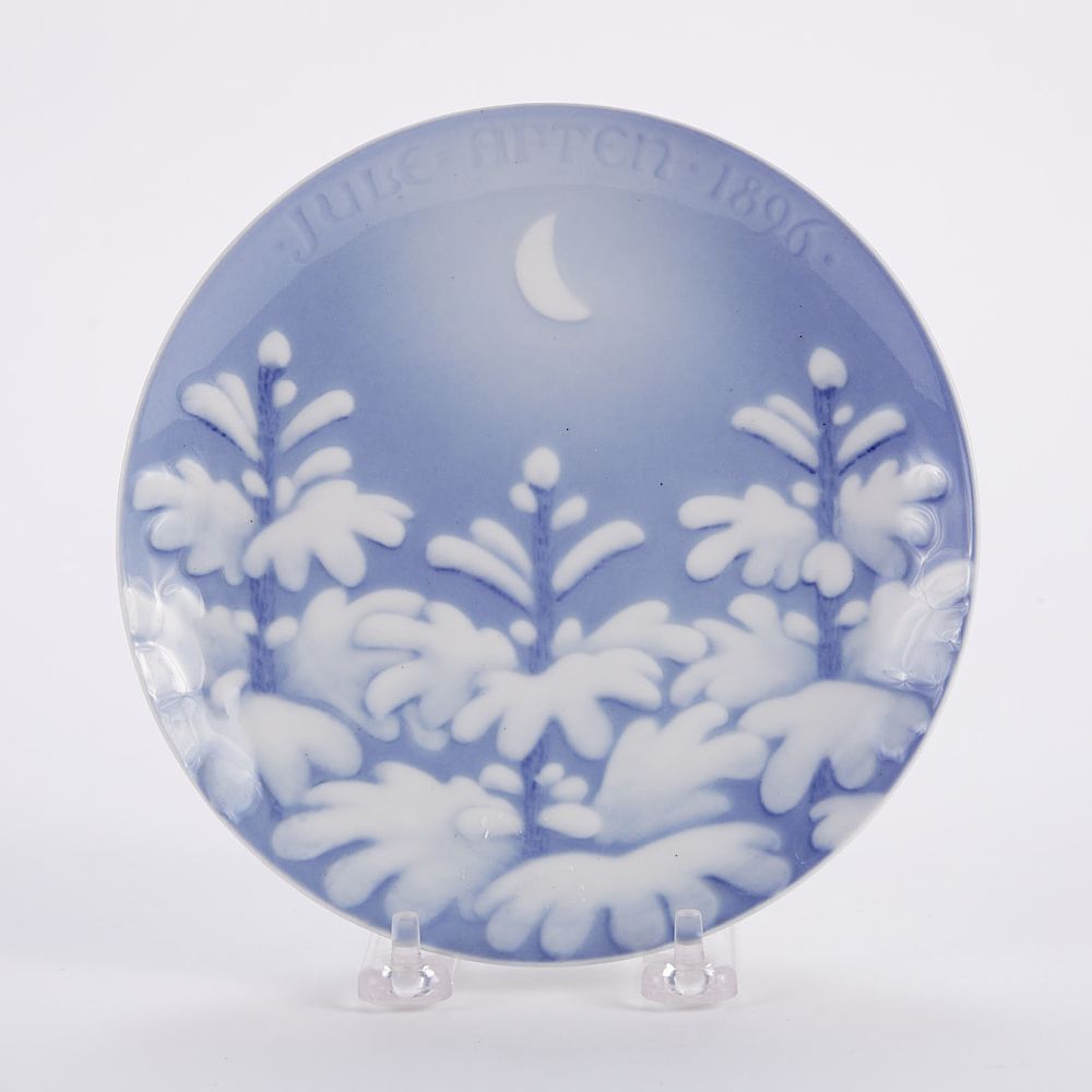 Appraisal: Bing and Grondahl Christmas Plate Bing and Grondahl Denmark Blue