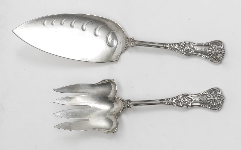 Appraisal: TIFFANY CO ENGLISH KING FISH SERVING SERVICE pieces in the